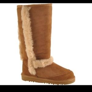 Ugg Sunsparkle boots kids Size 2